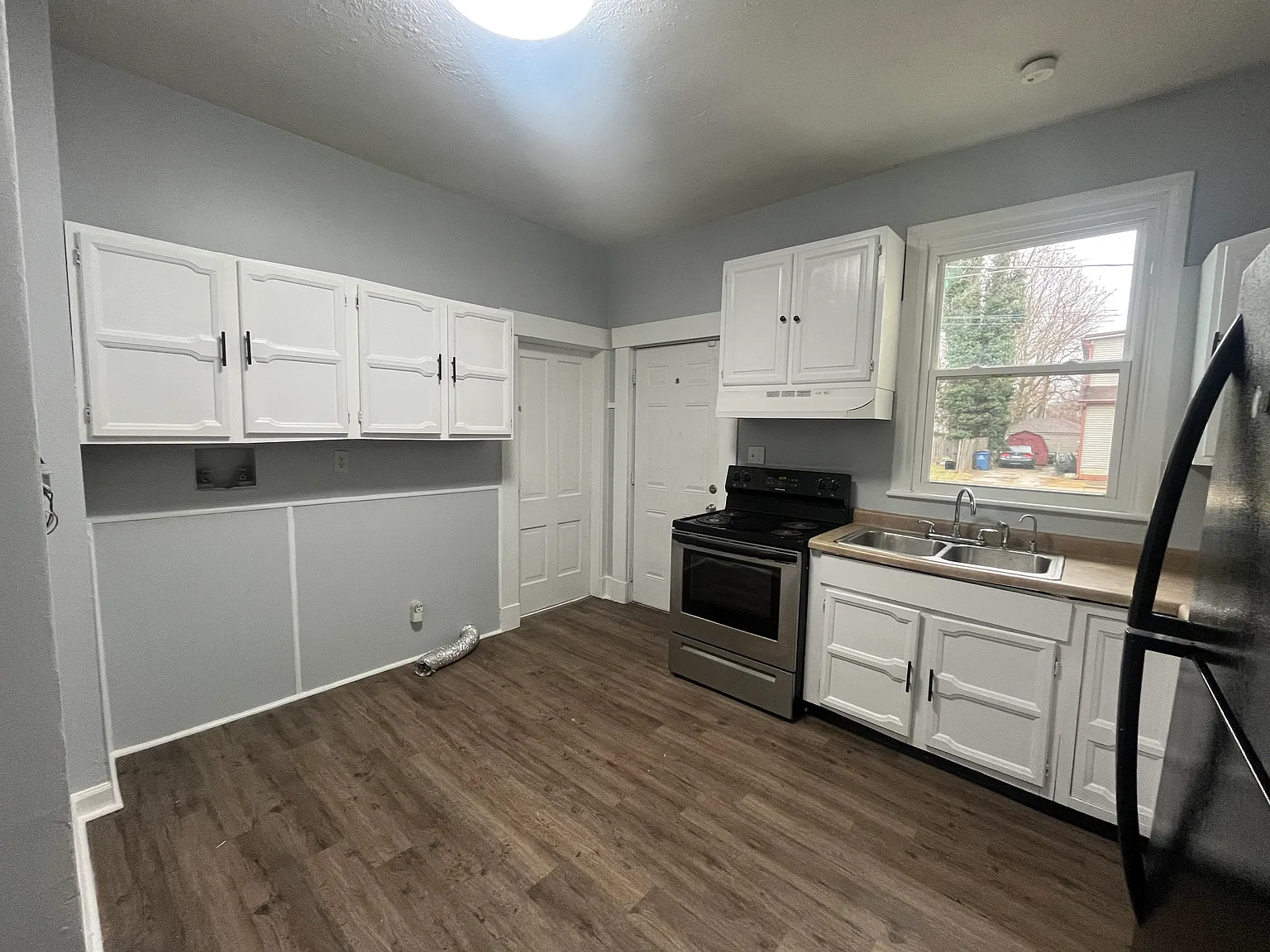 2 bed, 900 sqft, $1,000 — Photo 2