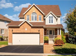 176 Pine Valley Dr, Kitchener, ON N2P2V8