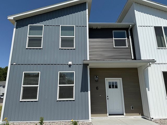 1st image of 823 E Sunnyside Rd #6