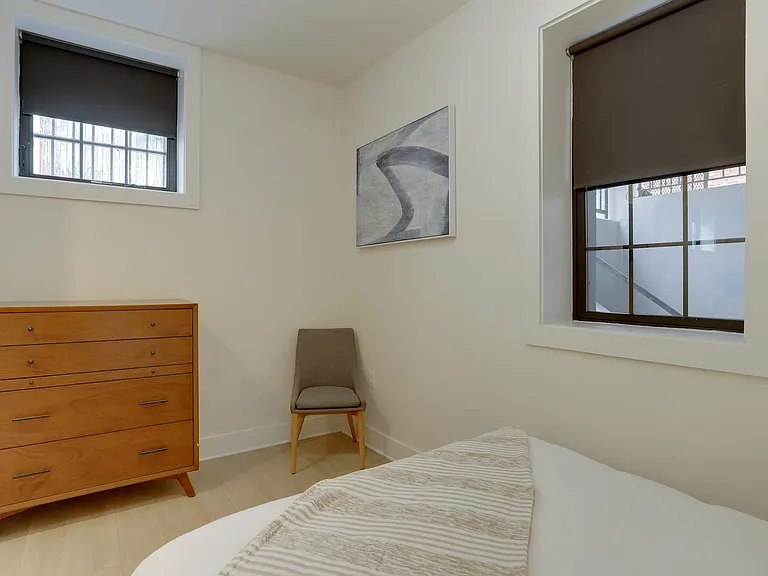 712 G St SE #B1 — Photo 28