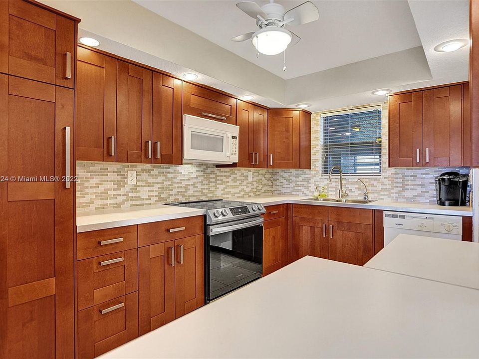 1st image of 5860 NW 44th St APT 807
