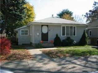 35 Dustin St, Worcester, MA 01604