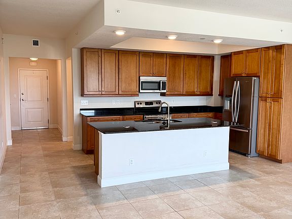 2nd image of 341 Bay Colony Dr N