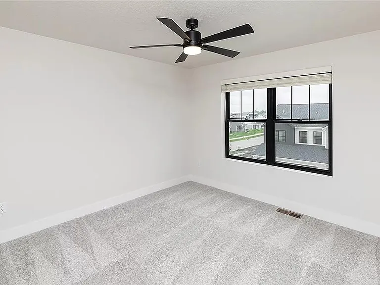 2833 SW Prairie Trail Pkwy — Photo 18