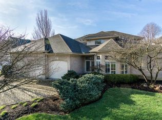5716 Stone Lake Dr, Centerville, OH 45429