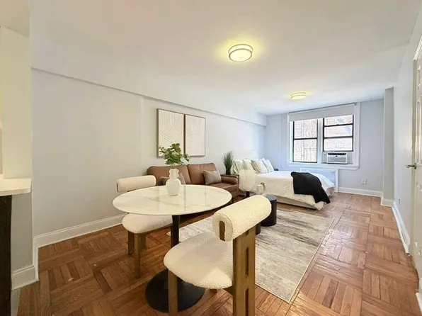 130 East 18th Street image 1 of 6