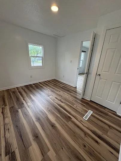 118 Alden St — Photo 10
