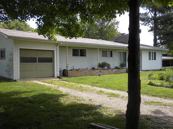 3rd image of 724 Pine St