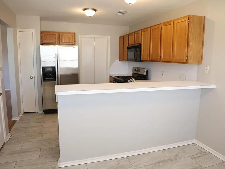 3419 Lakeland Gardens Dr — Photo 6