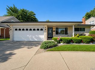 13167 Kozak Dr, Sterling Heights, MI 48312