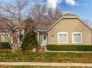 8584 Hauser Ct, Lenexa, KS 66215