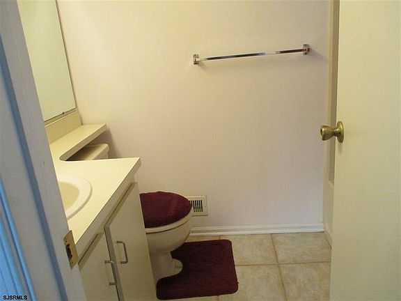 5th image of 73 Sussex Pl #1006
