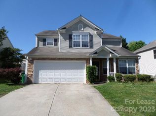 8619 Laurel Run Dr, Charlotte, NC 28269