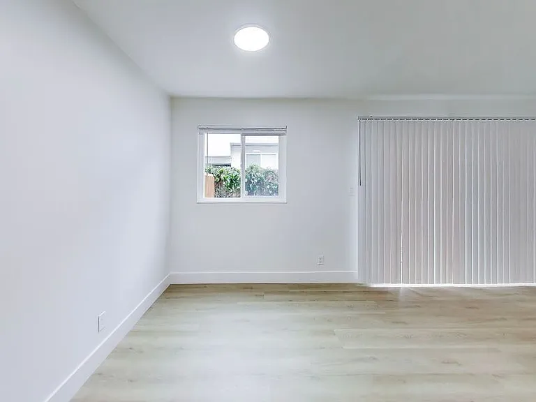 2727 Marina Boulevard — Photo 38