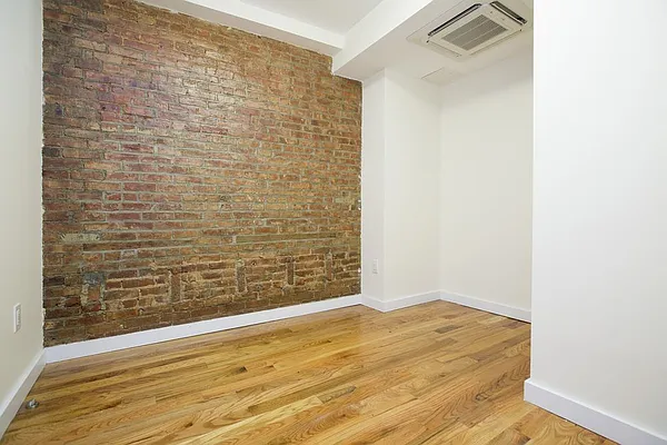 Rented by REAL New York | media 28