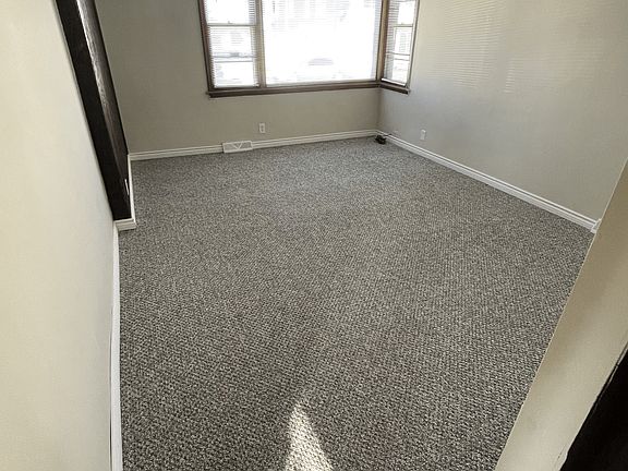 5th image of 104 E 23rd St APT 1