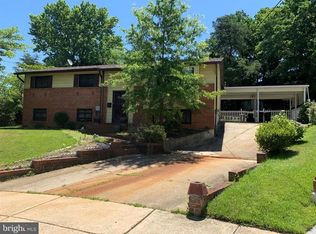5802 Birchwood Ct, Oxon Hill, MD 20745