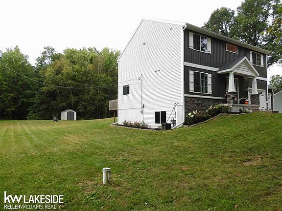 4th image of 9314 E 120th St