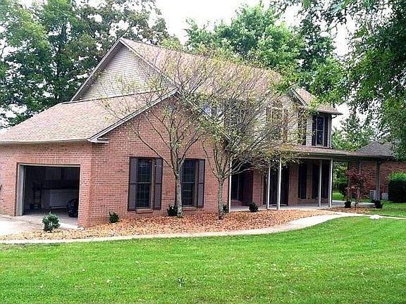 3rd image of 404 Kirkwood Dr