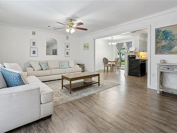 3rd image of 4013 Bissonet Dr