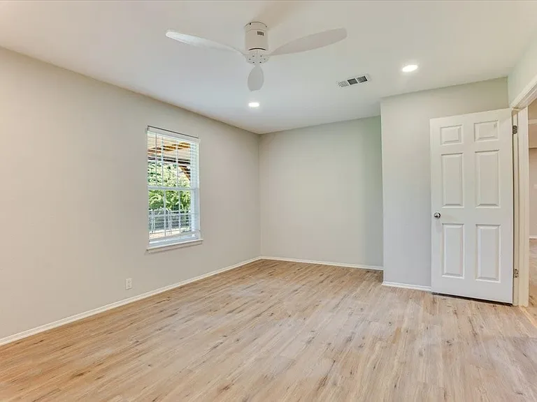 104 Pontiac Dr — Photo 19
