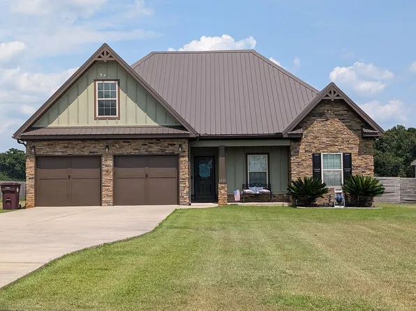 1111 S County Road 9, Slocomb, AL 36375