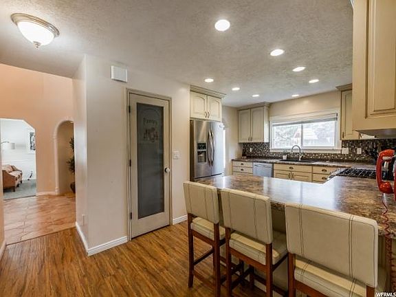 4th image of 15630 S Wood Hollow Dr