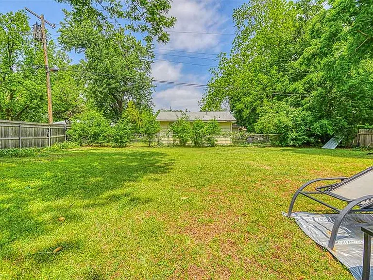 1205 Westlawn Dr — Photo 26