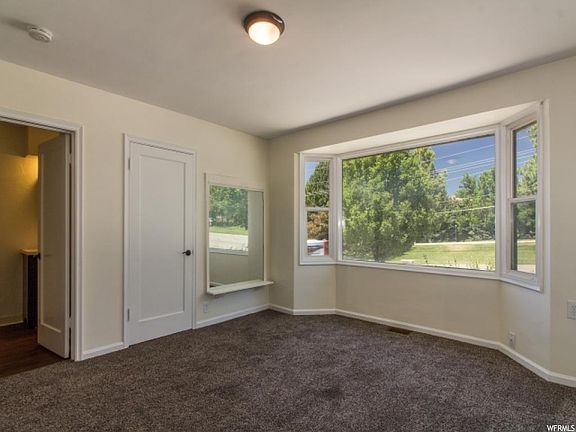 5th image of 2176 E Sunnyside Ave