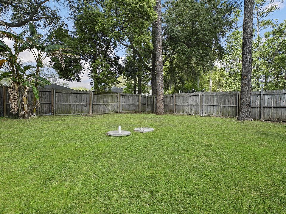 2nd image of 8211 Woods Ave