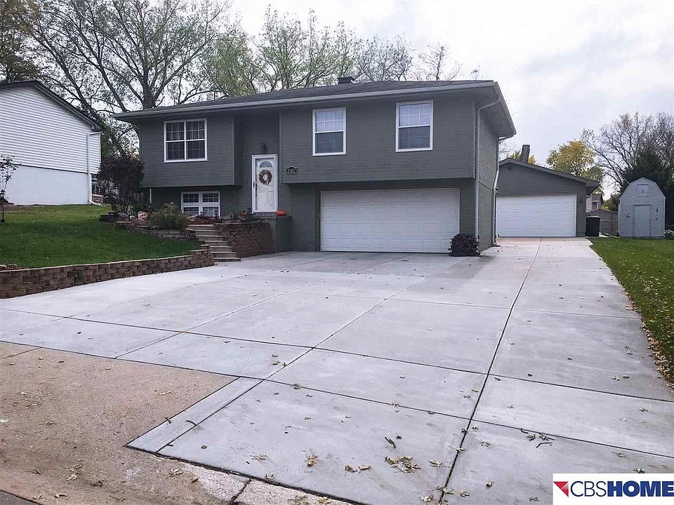 2nd image of 13417 Glenn St