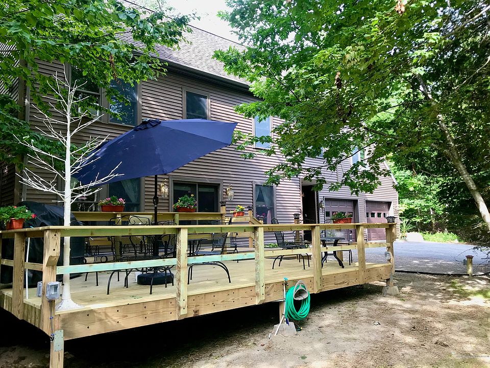 2nd image of 40 Ridge Acres Ln