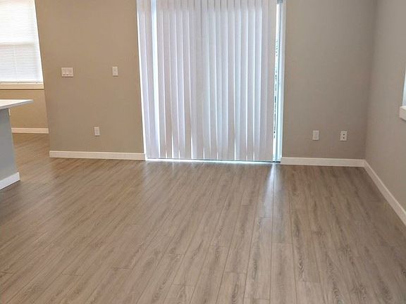 4th image of 8118 SE 19th Ave APT C