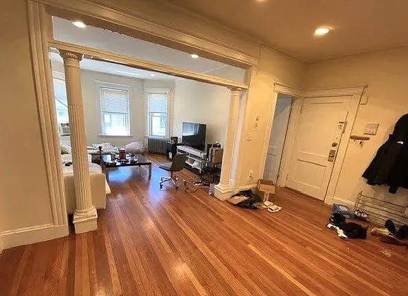 4 bed, $4,600 — Photo 3