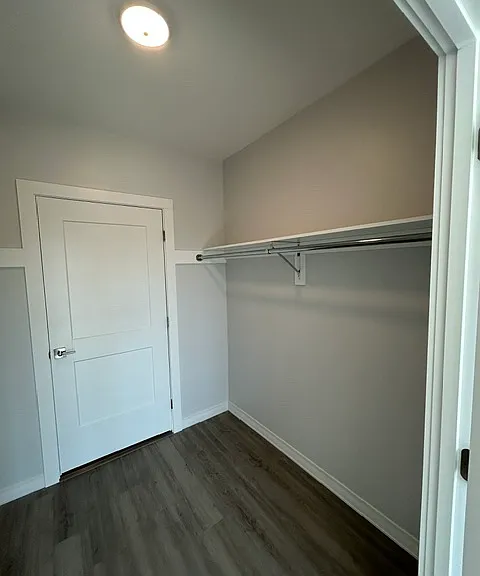 Residences at Sharon Gallery — Photo 128