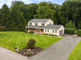 2806 York Manor Rd, Phoenix, MD 21131