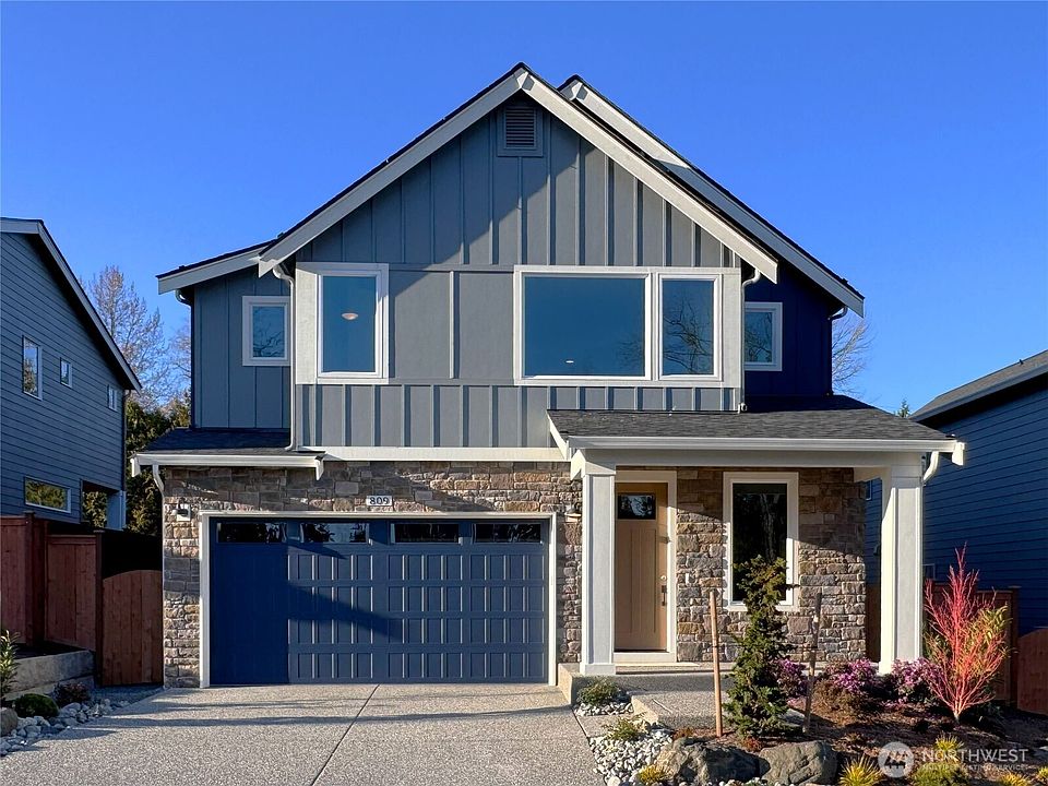 1st image of 809 211th Place SE