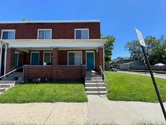 1st image of 382 N Champion Ave #382