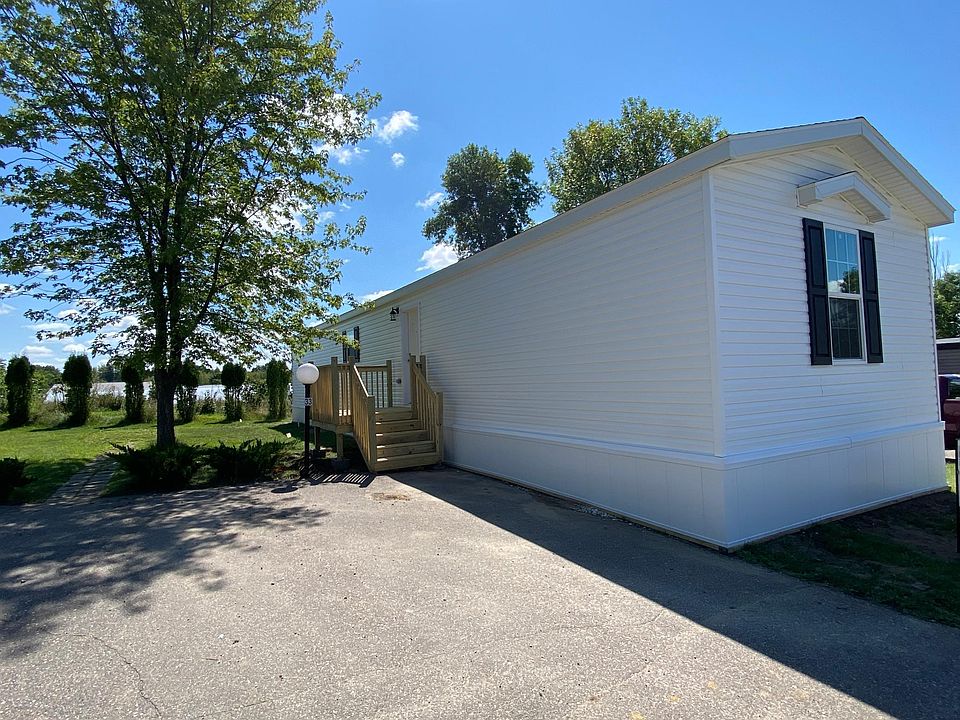 1st image of 215 N McKay Ave #33