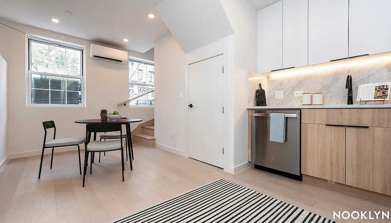 157 Havemeyer Street — Photo 2