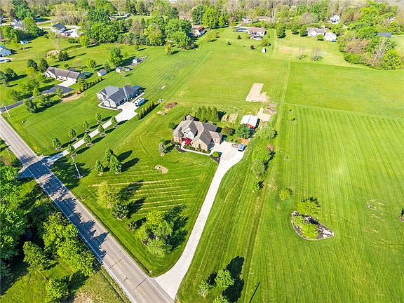 3rd image of 4768 Nashville Rd