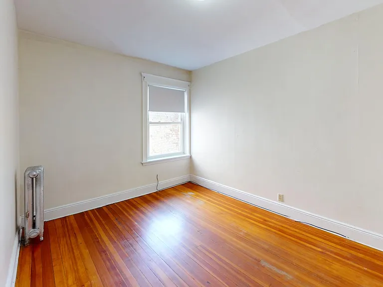 19 Mount Hood Rd #5 — Photo 2