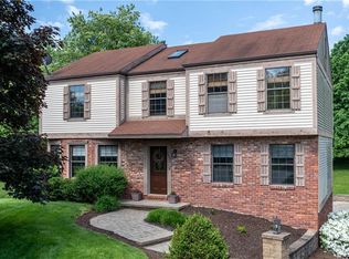 2997 Shawnee Ct, Gibsonia, PA 15044