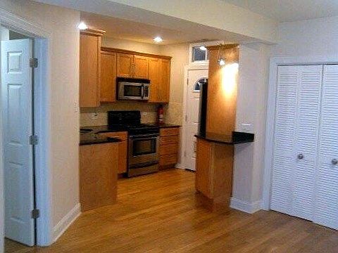 3rd image of 3654 W Belle Plaine Ave Unit 203