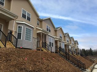 213 N Alpine Pkwy, Oregon, WI 53575