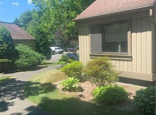 639 Heritage Vlg #A, Southbury, CT 06488