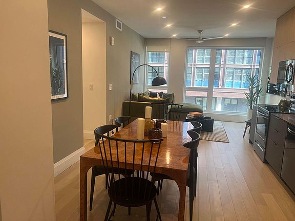 3rd image of 1097 Germantown Ave #539