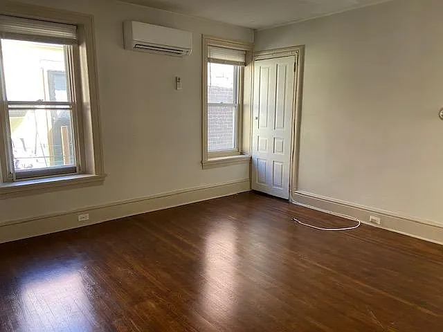 207 E Philadelphia Ave #5 — Photo 5