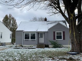 1715 E 21st St, Muncie, IN 47302