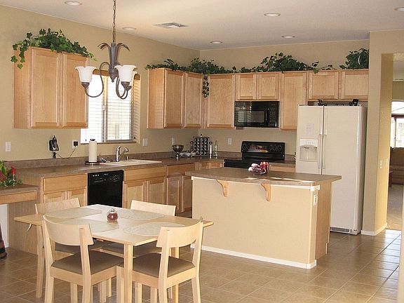 Gorgeous Upgraded Cabinets